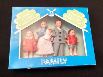 Vintage Doll Dollhouse Family Made In Germany Puppen NOS