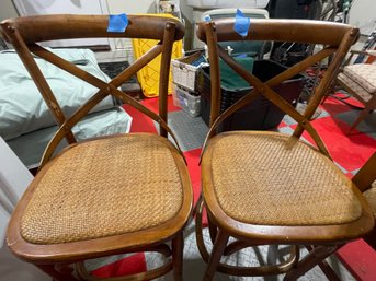 Pair 2: Counter Stools (2 Pcs)