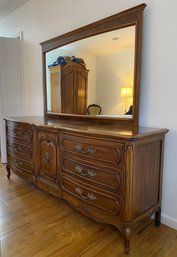 Thomasville French Provincial Dresser With Mirror
