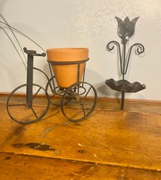 Metal Tricycle Planter With Tulip Hanger