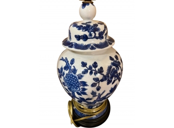 Blue And White Ginger Jar Table Lamp