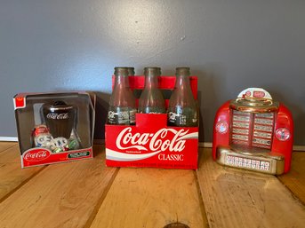 Vintage Coca Cola Jukebox, 6 Pack With Glasses And Ornament