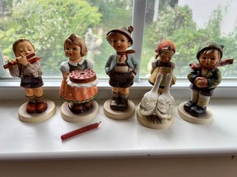 Grouping Of 5 Goebel Hummel Figurines