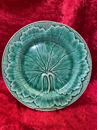 Antique Majolica Green Glaze Leaf Plate 9' No Chips Or Cracks