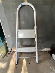 1 Foot 9 Inch Step Ladder, White