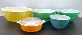 Pyrex Bowls Including Town And Country Pattern With Lid