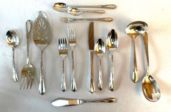 Extensive William Rogers A1 Plus Flatware Service By Oneida -service For 12
