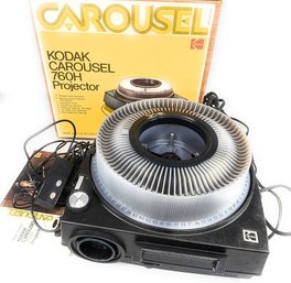 Kodak Carousel 760H Projector Plus 4 Carousels