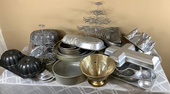 Large Cake Baking Pans Lot