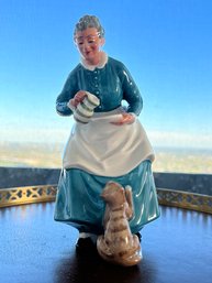 Royal Doulton, H.N. 2249, Old Woman Pouring Milk For A Cat
