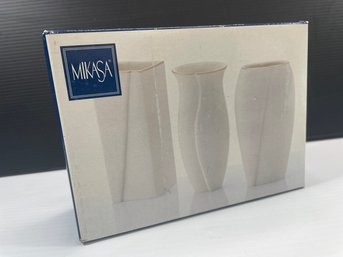 Mikasa Mini Porcelain Vases .- New In Box