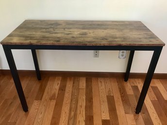 Modern Rustic Style Table