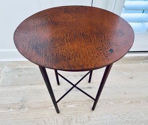 Petit Metal Oval Side Table