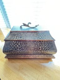 Toya Covered Box And A Two Handled Vase