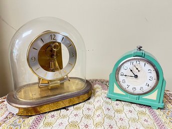 Lot Of 2 Clocks