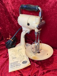 Vintage Sunbeam Mixmaster Hand Mixer With Instruction And Recipes 12x7.5x14' Home Decor Decorative Item