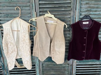 Three Women's Vests, Ann Taylor, Jaeger Made In Great Britain, Sized Small To Medium