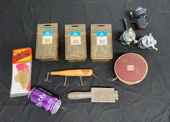 Group Of Vintage Fishing Equipment Including Hooks, Fishing Reels & More! #6