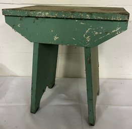 Fun Little Country Bench In Green Paint