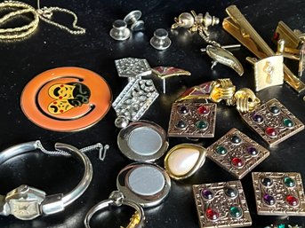 Collection Of Assorted Jewelry