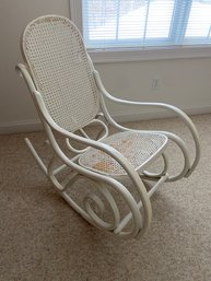 White Bentwood Rocker Rocking Chair 20x41x40