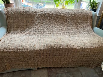 Antique Crewel Work Table Cloth Or Bead Spread