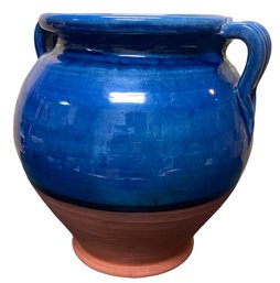 A Dual Color Glazed Decorative Jar With Handles