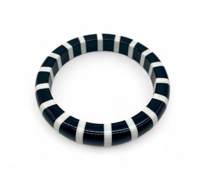 White & Black Striped Retro Plastic Bangle