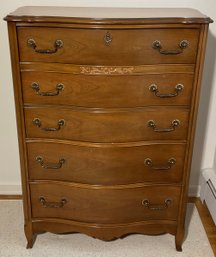 Bassett Furniture Industries 5 Drawer Dresser