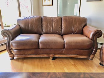 Traditional Style Leather Sofa By Leather Trends