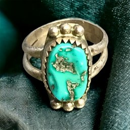 Vintage Turquoise And Silver Ring