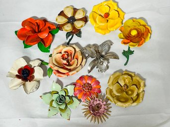 Lot Of 11 Retro Mod 60-70s Flower Pins Brooches