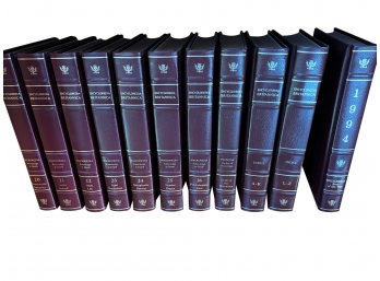 Set Of Encyclopedia Britanica