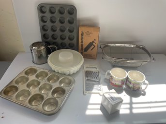 Pampered Chef Cake Decorator ,bakeware Pans , Campbells Coffee Cups , Flour Sifter , Expandable Strainer