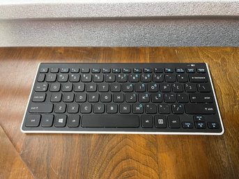 HP SK-9071 Compact Bluetooth Wireless Keyboard