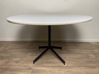 Round White Meeting Table With Heavy Duty Metal Base
