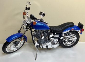 Harley Davidson 1200 Super Glide Model