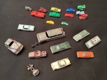 Large Lot Vintage Diecast And Plastic Vehicles Including Tootsie Toy Hubley