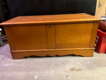 Vintage Lane Cedar Chest