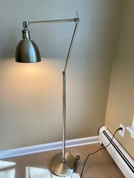 Adjustable Arm Floor Lamp