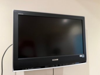 Sony 26' TV With Remote