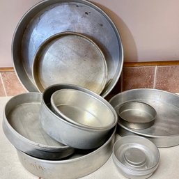 Round Cake Pans And Donut Pans