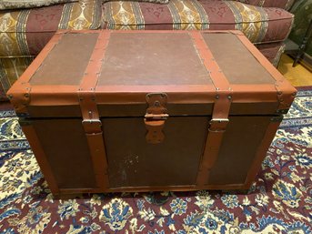 Trunk With Leather Straps And Closure