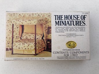 Dollhouse Boxed Miniature Kits - Canopy Bed