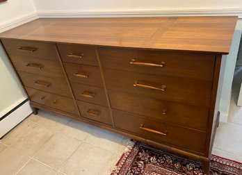 Mid Century Modern 12 Drawer Dresser By Henredon