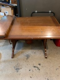 Wood Dinning Table With 2 Leaves