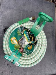 60 Ft Garden Hose NEW With Plastic Hose Handler