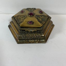 La Tausca Pearls Ornate Jeweled Presentation Box