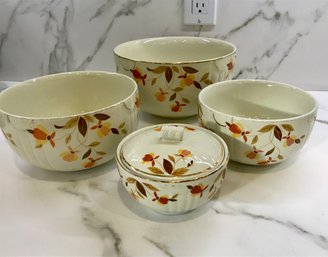 4 Pieces Of VINTAGE HALL's Kitchenware