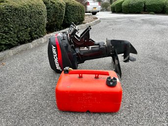 Mercury 15M Outboard Motor With Plastic Gas Tank